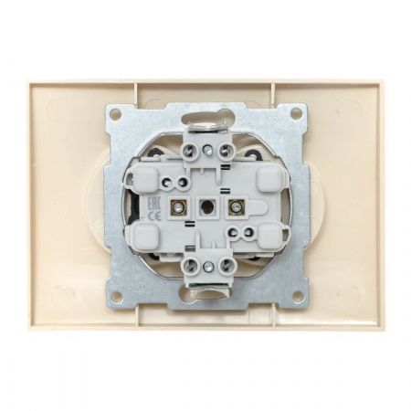 Валенсия розетка 2-местная б/з 10А кремовая с защ. штор. EKF