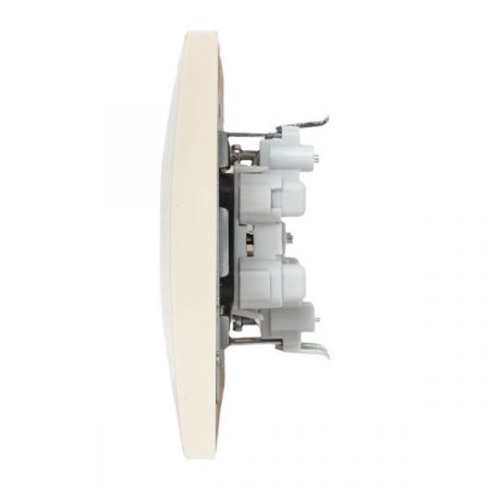 Валенсия розетка 2-местная б/з 10А кремовая с защ. штор. EKF